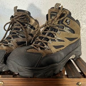 Wolverine trail boots